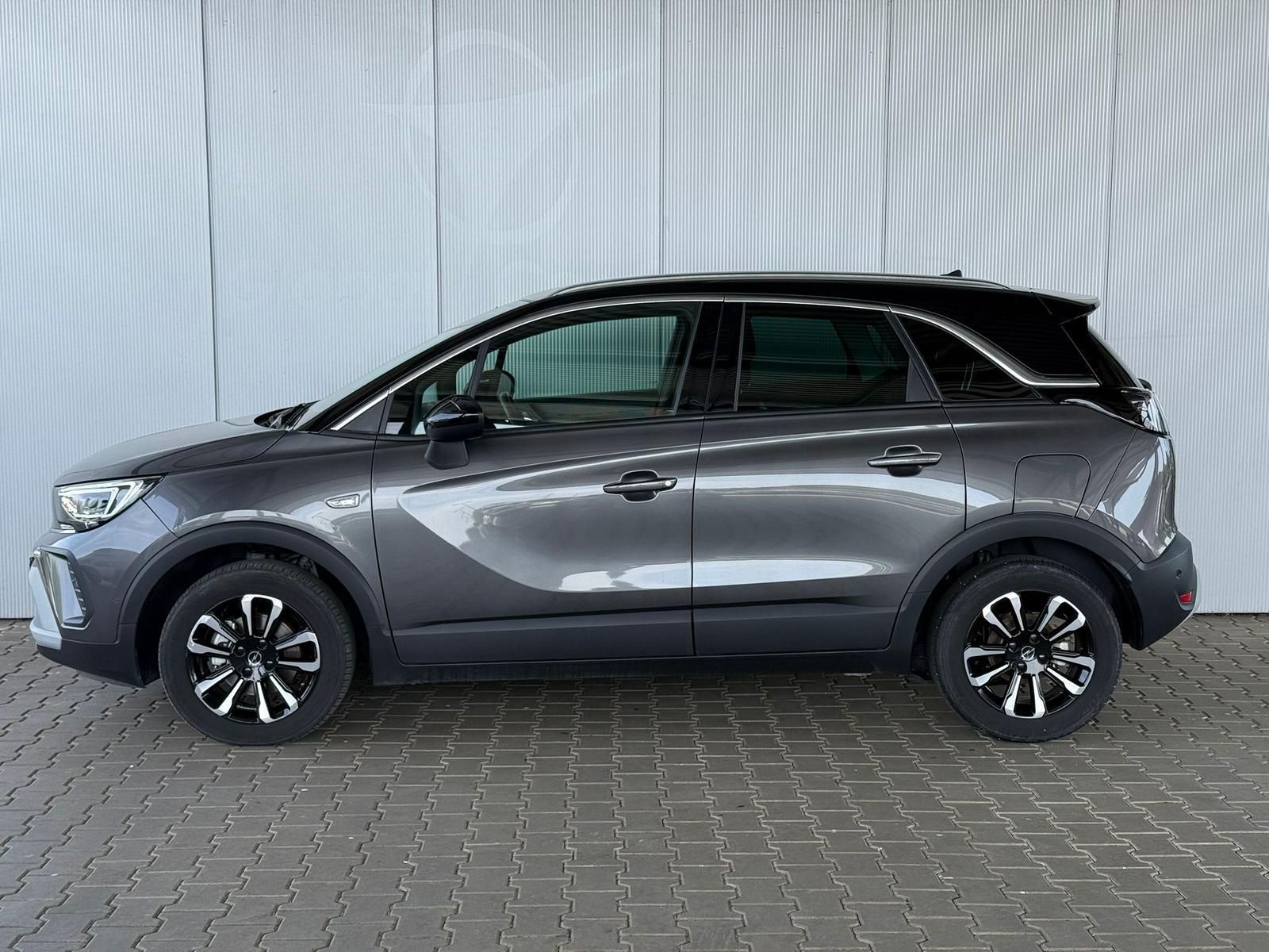 Opel Crossland 1.2 turbo 110PK 6MT Elegance Panoramadach / Klima Automatic / PDC v+h