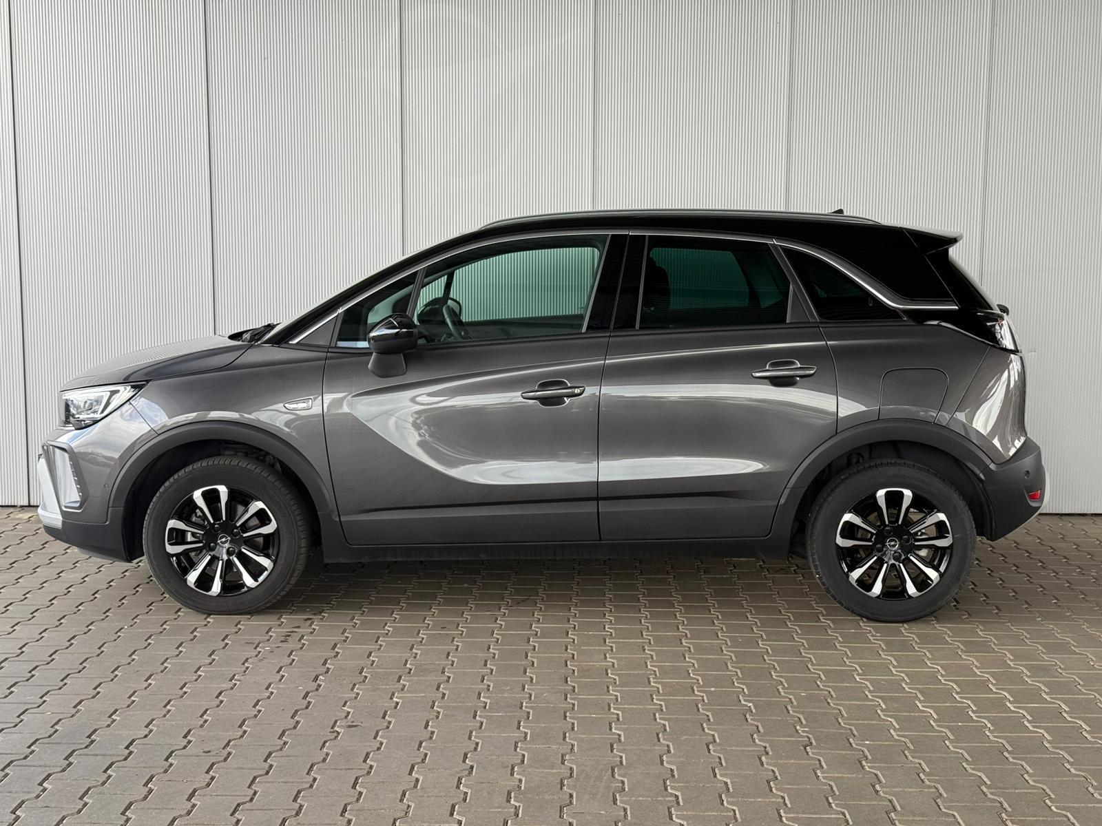 Opel Crossland 1.2 turbo 110PK 6MT Elegance Panoramadach / Klima Automatic / PDC v+h