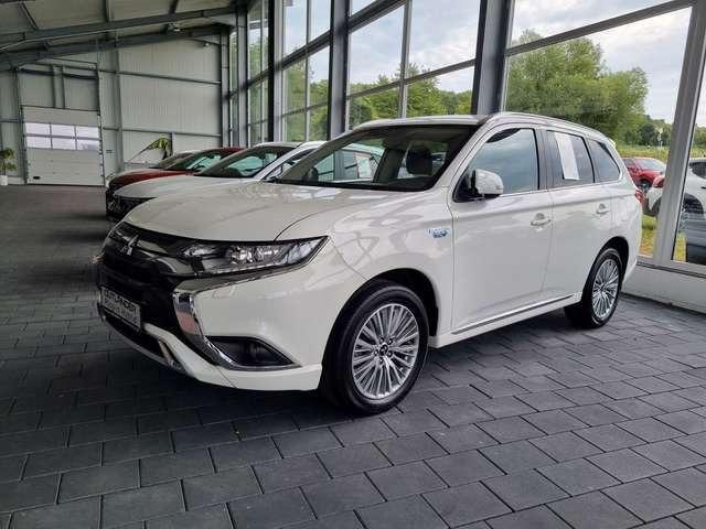 Mitsubishi Outlander Outlander PHEV Spirit 4WD