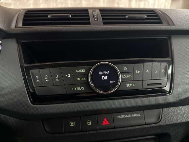 Skoda Fabia Combi Active 1.0 TSI Klima PDC Dachreling