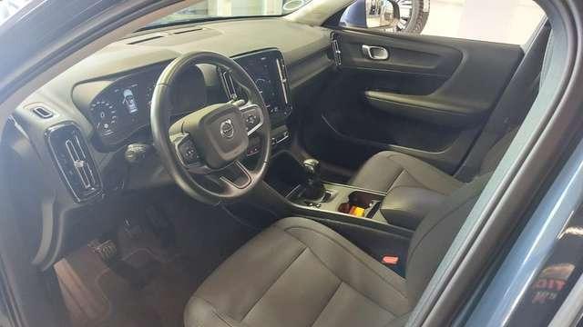Volvo XC40 XC40 Momentum Pro 2WD