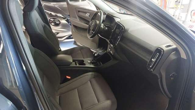 Volvo XC40 XC40 Momentum Pro 2WD