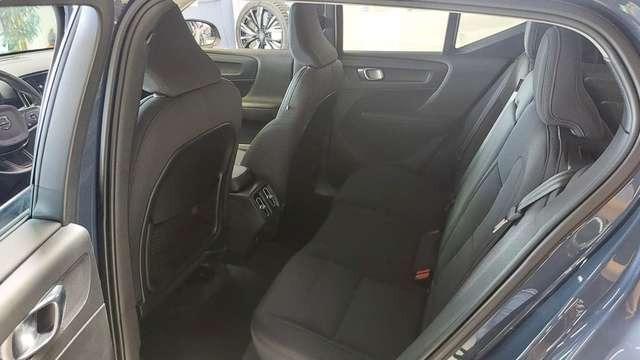Volvo XC40 XC40 Momentum Pro 2WD