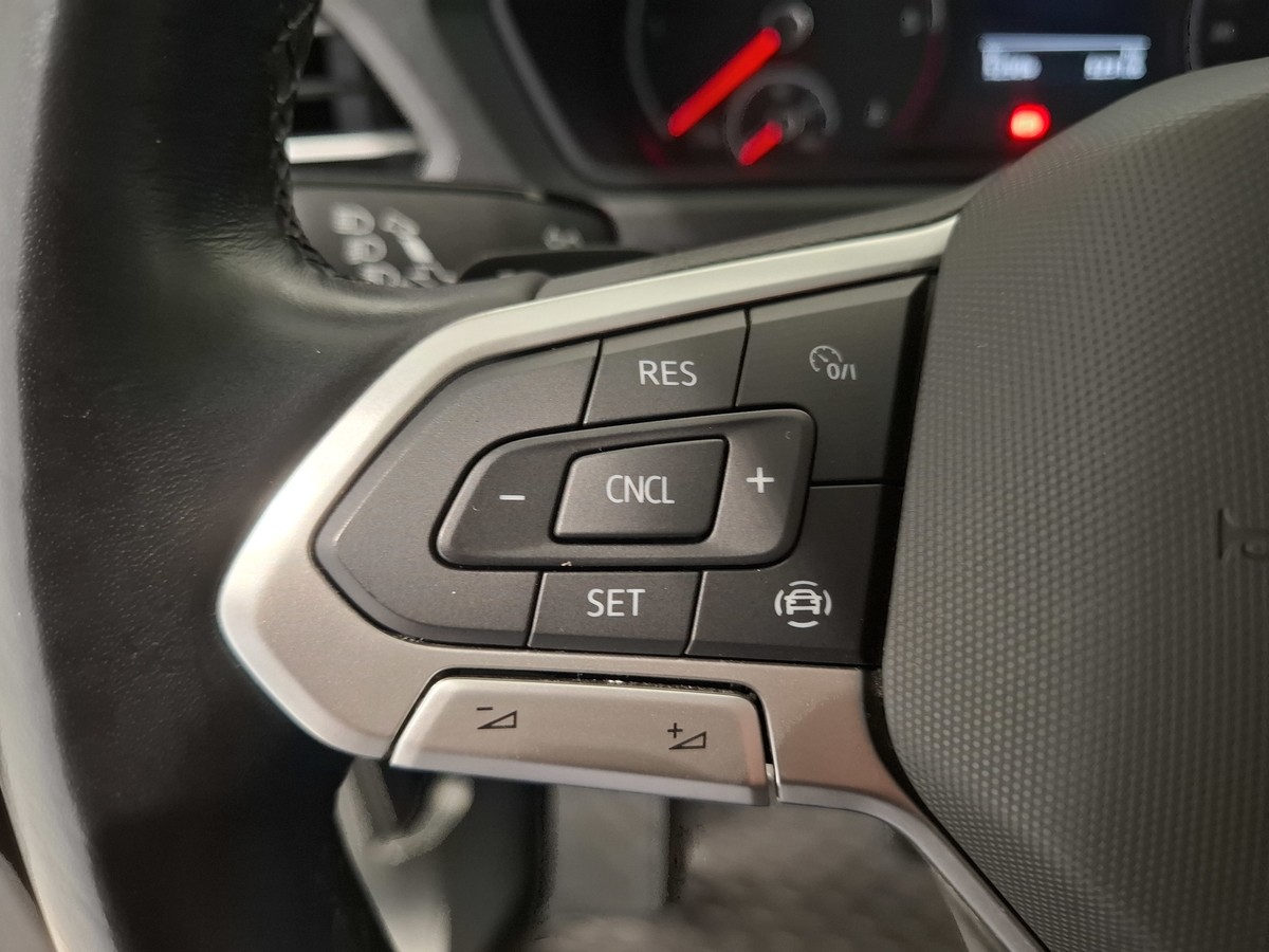 Volkswagen Caddy 2.0TDI DSG AHK Standheizung Parklenk