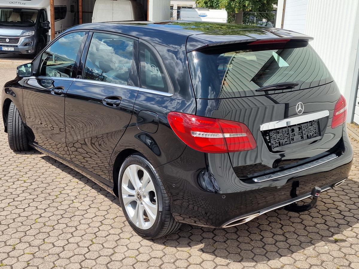 Mercedes-Benz B 180  Urban Style Edition*Navi*LED*AHK