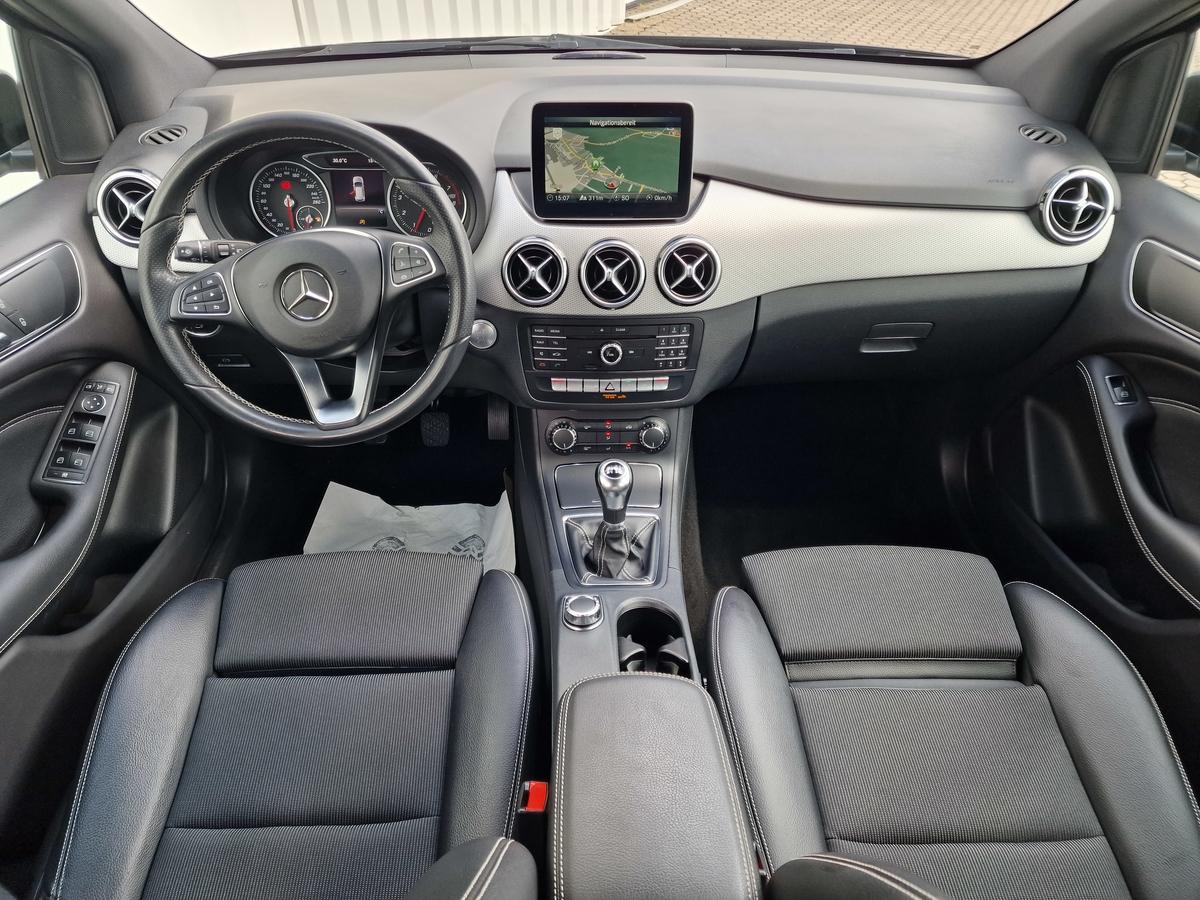 Mercedes-Benz B 180  Urban Style Edition*Navi*LED*AHK