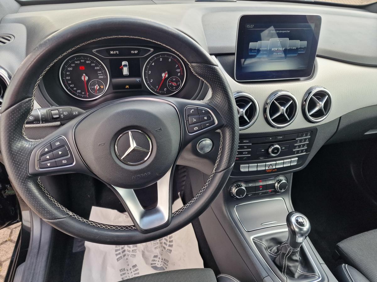 Mercedes-Benz B 180  Urban Style Edition*Navi*LED*AHK