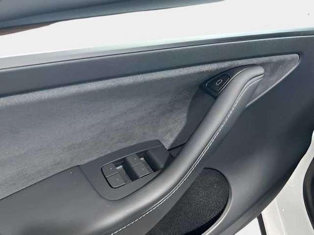 Tesla Model Y Long Range 2022, 19 Zoll Felgen