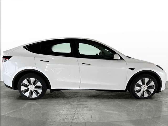Tesla Model Y Long Range 2022, 19 Zoll Felgen