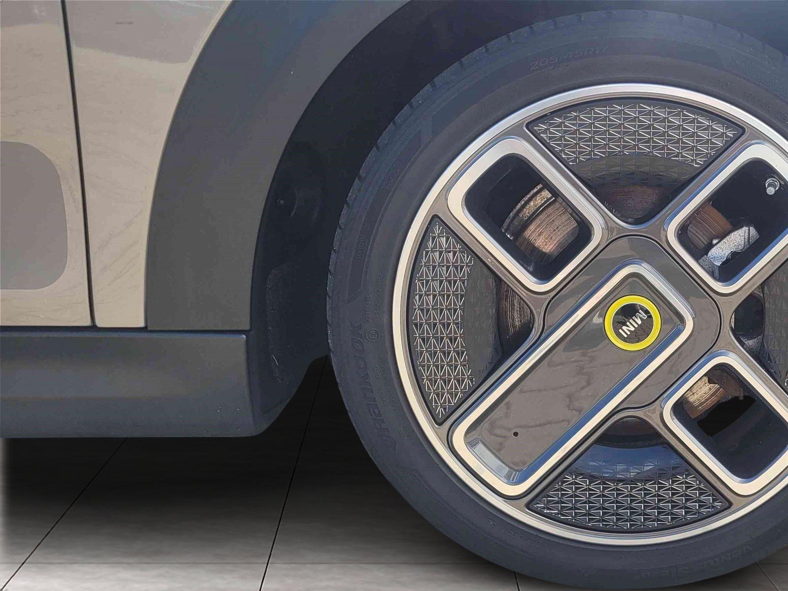 MINI Cooper SE Sportsitze HUD HaKa DrAss RFK adLED