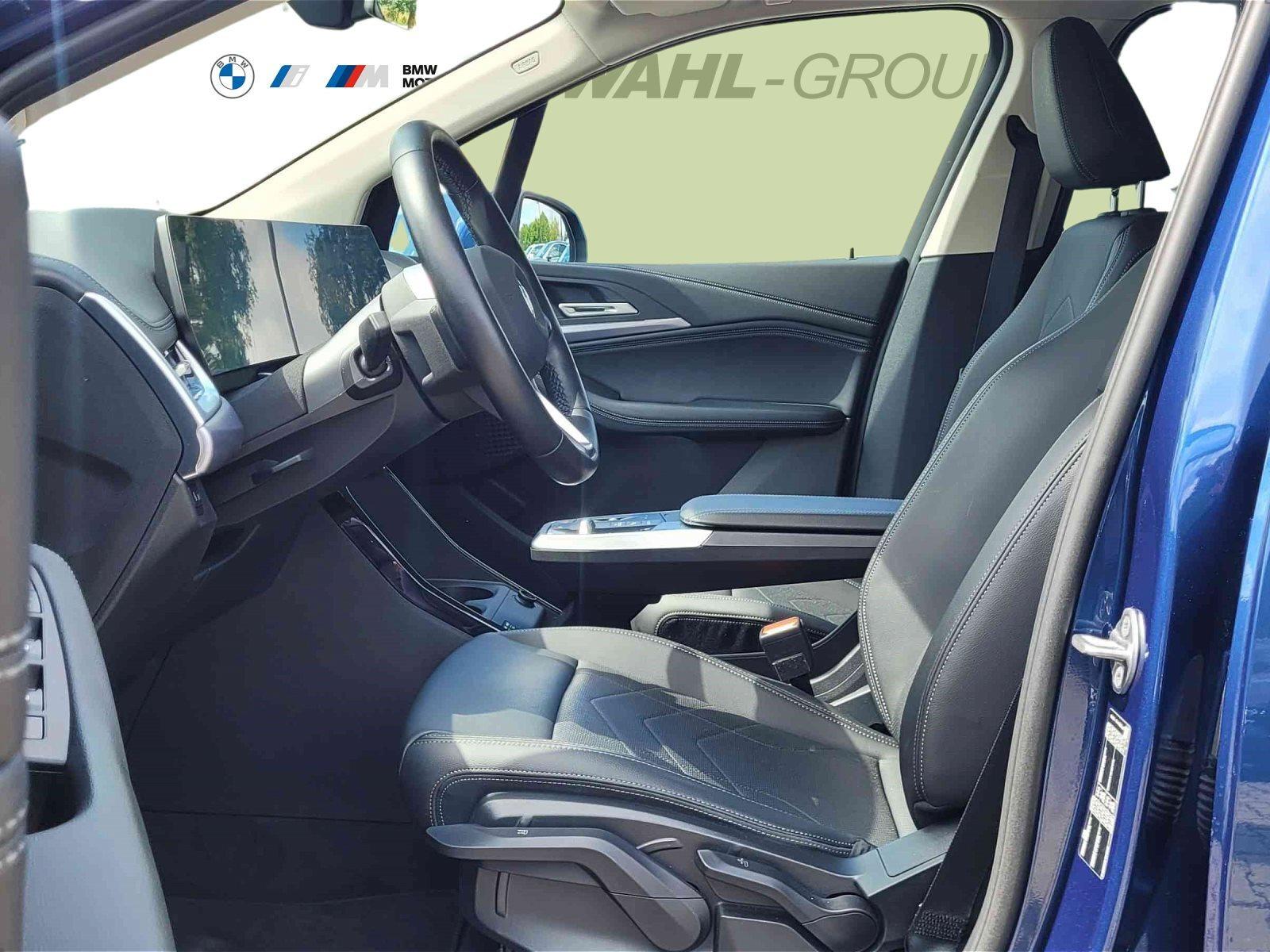 BMW 220i Active Tourer LuxuryL LED Komfortzg. AHK Shz