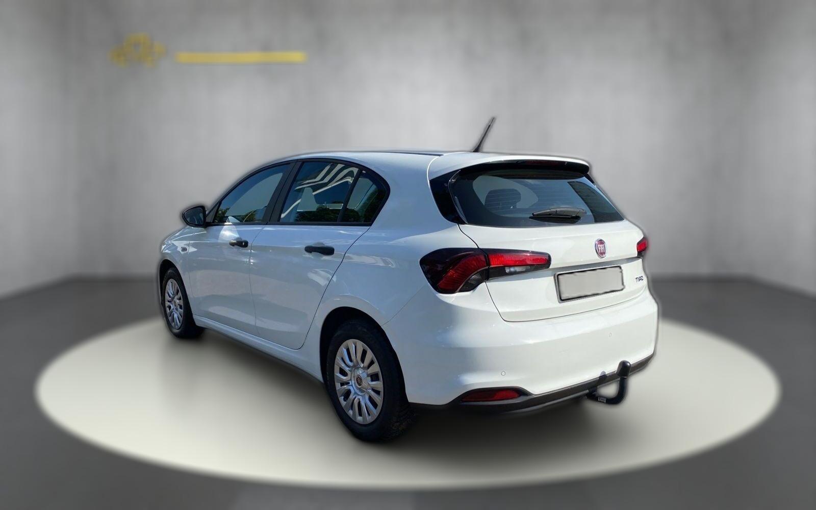Fiat Tipo (357) Hatchback Street