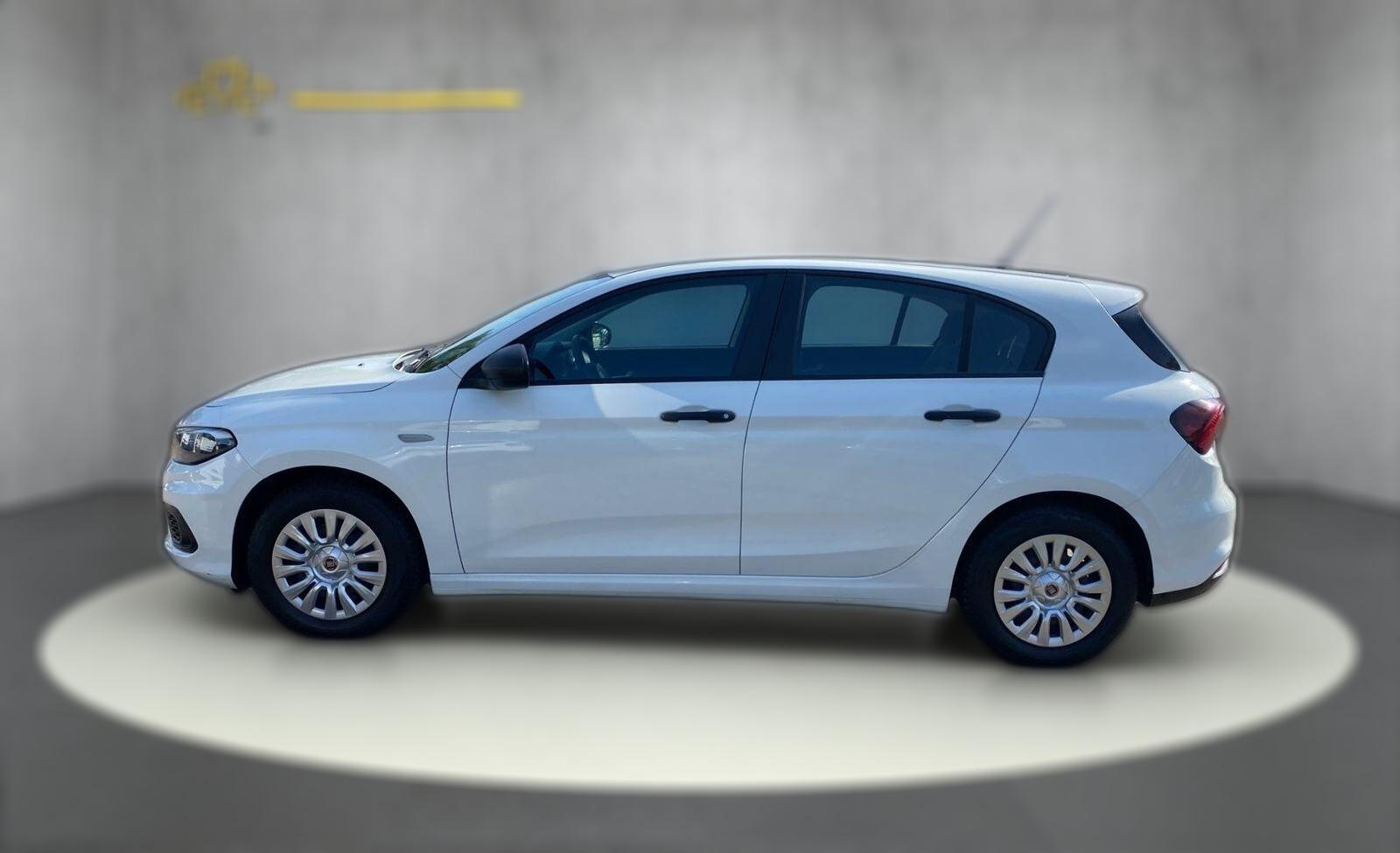 Fiat Tipo (357) Hatchback Street