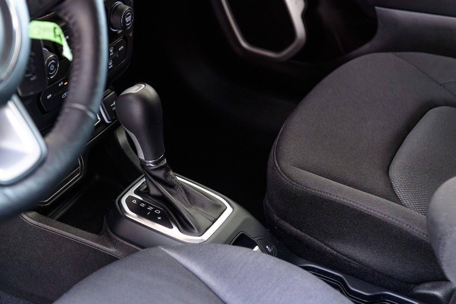 Jeep Renegade Longitude FWD +ALLWETTER+KLIMA+PDC+HANDY+TEMPOMA