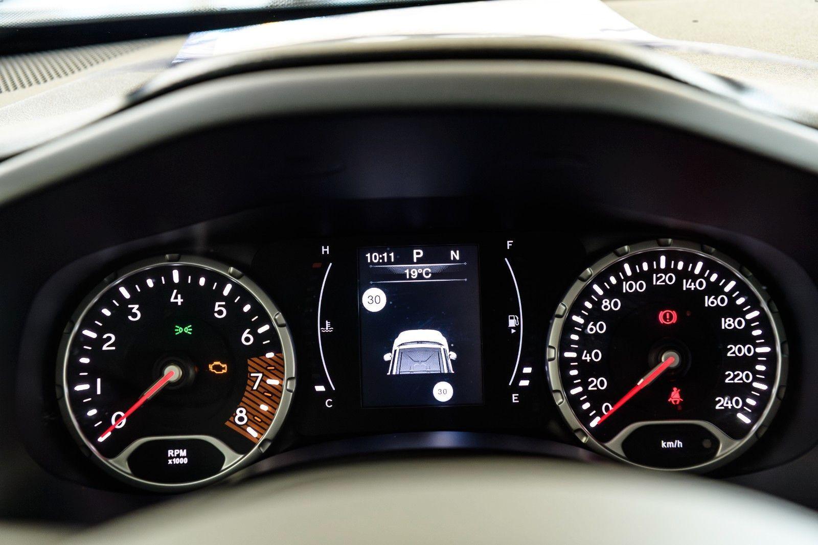 Jeep Renegade Longitude FWD +ALLWETTER+KLIMA+PDC+HANDY+TEMPOMA