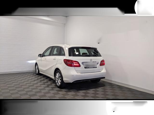 Mercedes-Benz B 180 Style Business Paket NAVI LED Parkassist