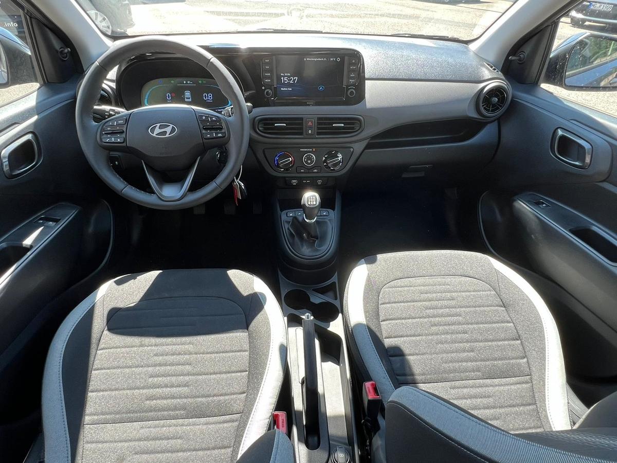 Hyundai i10 1.0 Comfort - Klima - Navi - R.Kam - PDC - Sitzhzg 