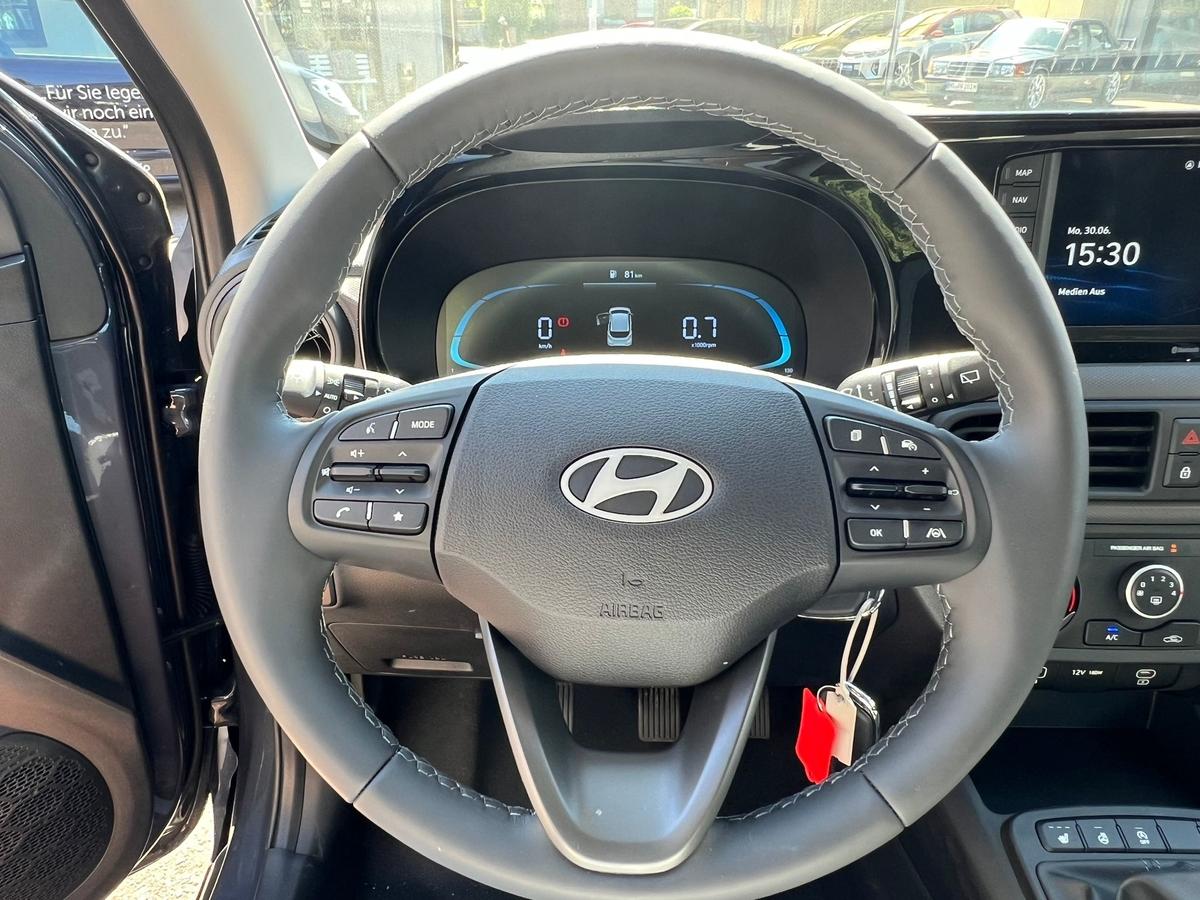 Hyundai i10 1.0 Comfort - Klima - Navi - R.Kam - PDC - Sitzhzg 