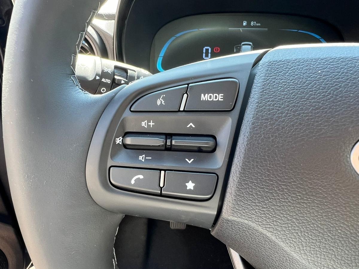 Hyundai i10 1.0 Comfort - Klima - Navi - R.Kam - PDC - Sitzhzg 