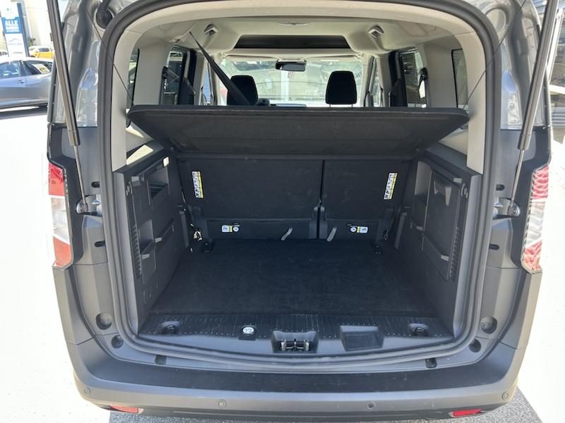 Ford Tourneo Courier 1.0 ECOBOOST TITANIUM*SHZG*NAVI*PDC*R-CAM