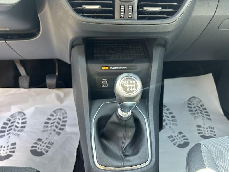 Ford Tourneo Courier 1.0 ECOBOOST TITANIUM*SHZG*NAVI*PDC*R-CAM
