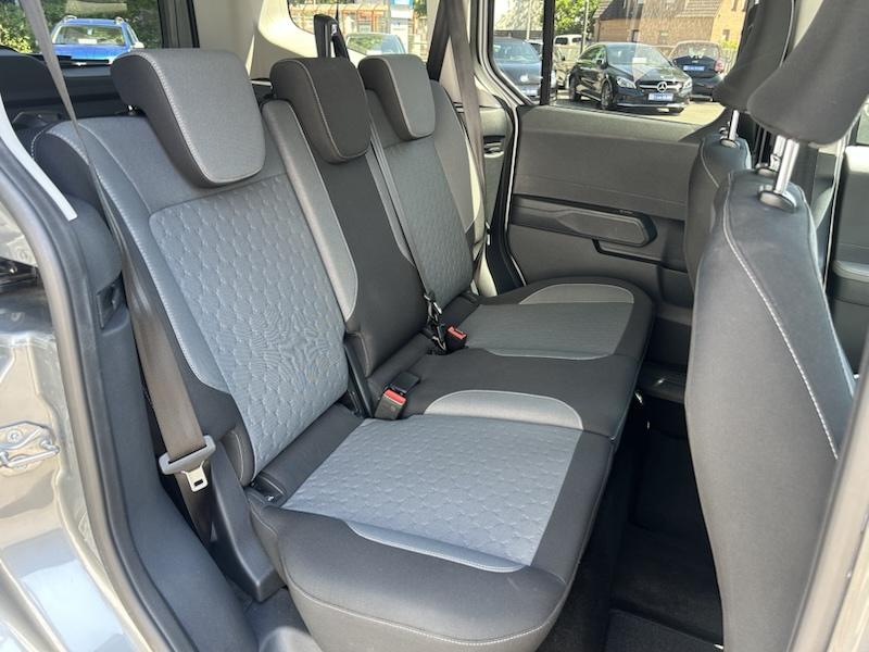 Ford Tourneo Courier 1.0 ECOBOOST TITANIUM*SHZG*NAVI*PDC*R-CAM