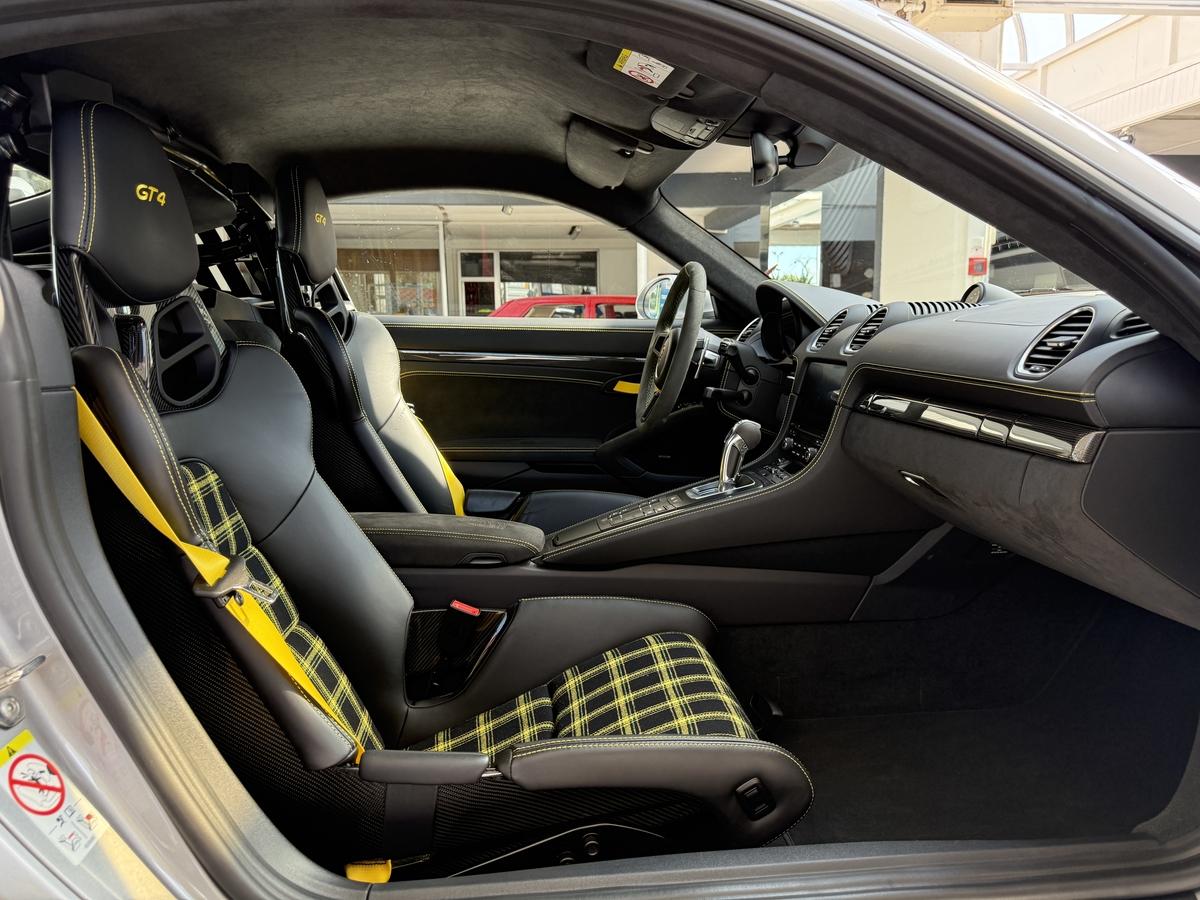 Porsche Cayman 718 GT4 CLUBSPORT*CHRONO*PADM*VTS*