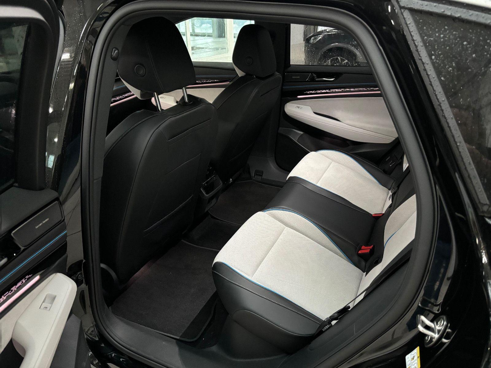 Volkswagen ID.7 Pro IQ-LIGHT+NAVI+MASSAGE+360°KAMERA+ACC