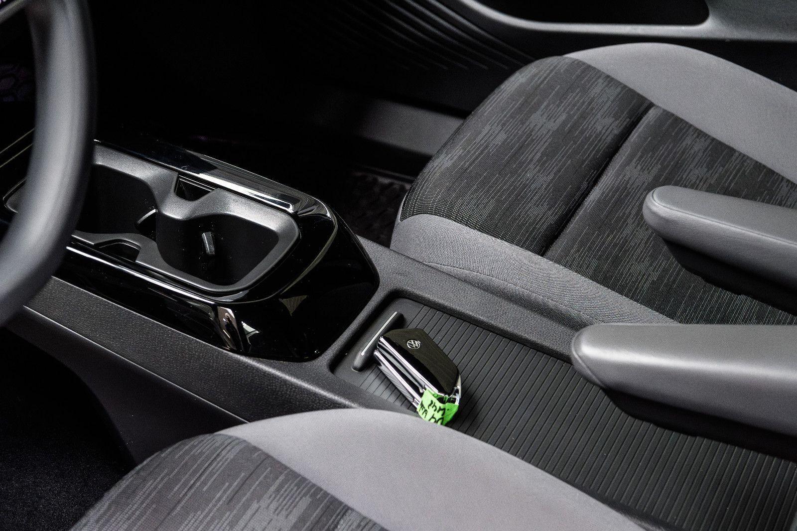 Volkswagen ID.4 Pro Performance  LED+NAVIGATION+ACC+APP+PDC