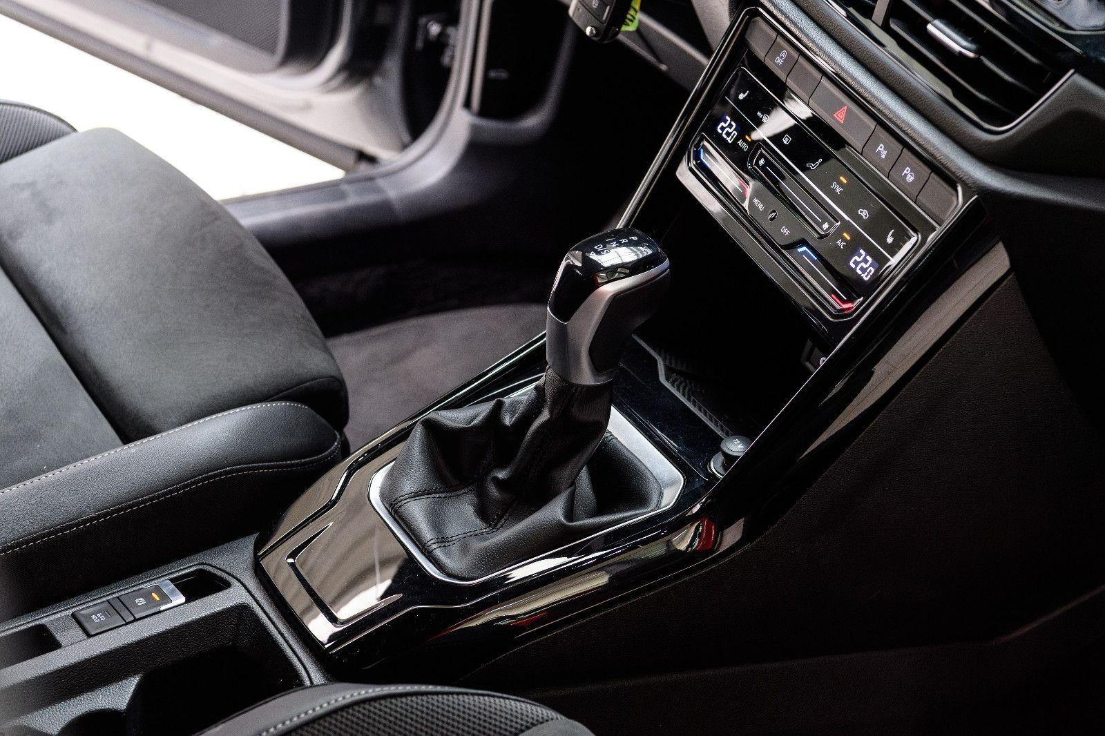 Volkswagen T-Roc Style 1.5 TSI DSG  BLACK-STYLE+AHK+KAMERA
