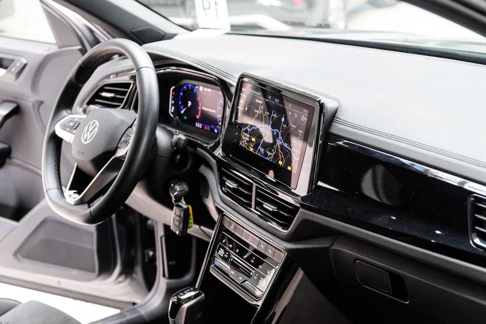 Volkswagen T-Roc Style 1.5 TSI DSG  BLACK-STYLE+AHK+KAMERA