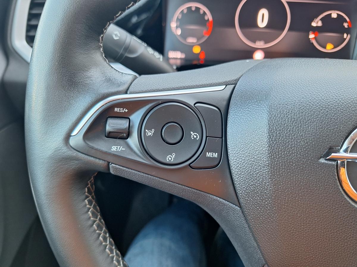 Opel Grandland NAVI*CARPLAY*LED*360°KAMERA