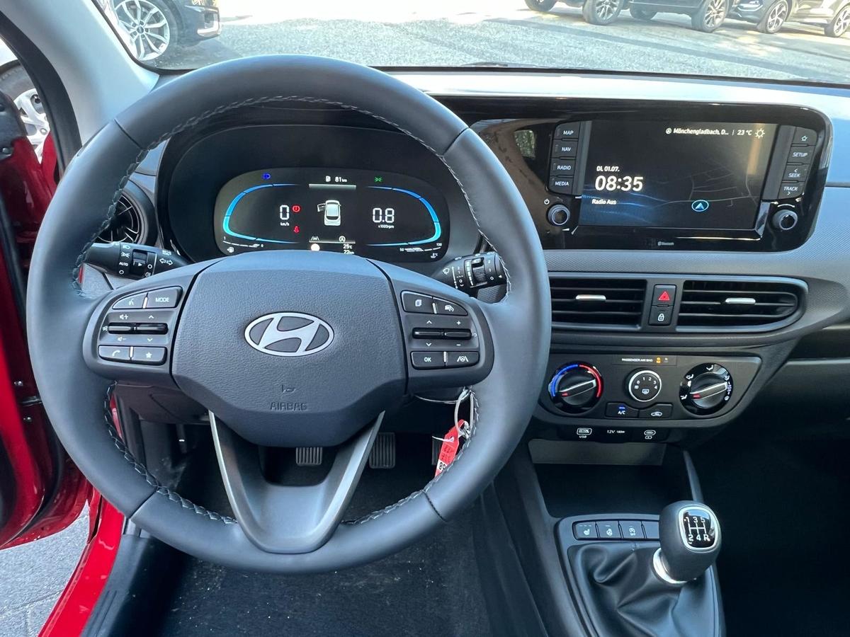 Hyundai i10 1.0 Comfort - Klima - Navi - R.Kam - PDC - Sitzhzg 