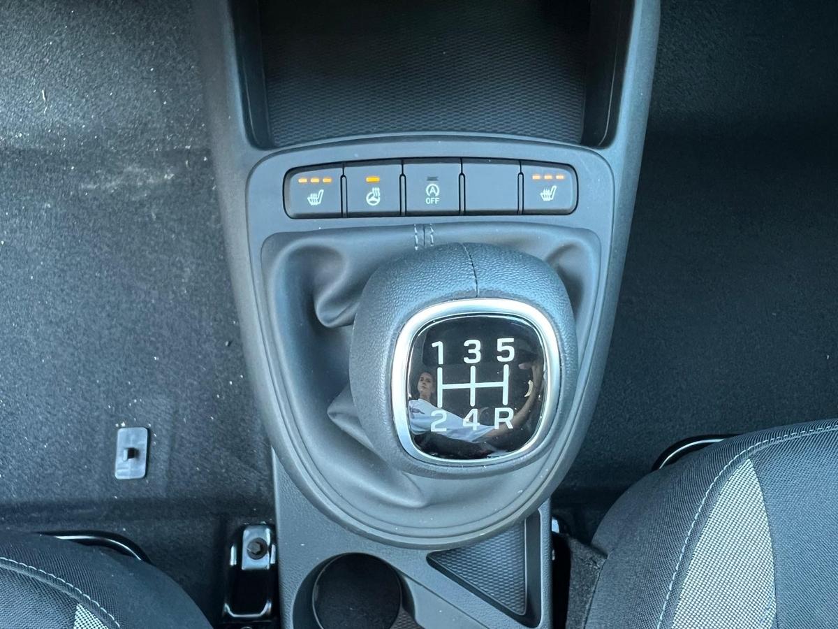 Hyundai i10 1.0 Comfort - Klima - Navi - R.Kam - PDC - Sitzhzg 