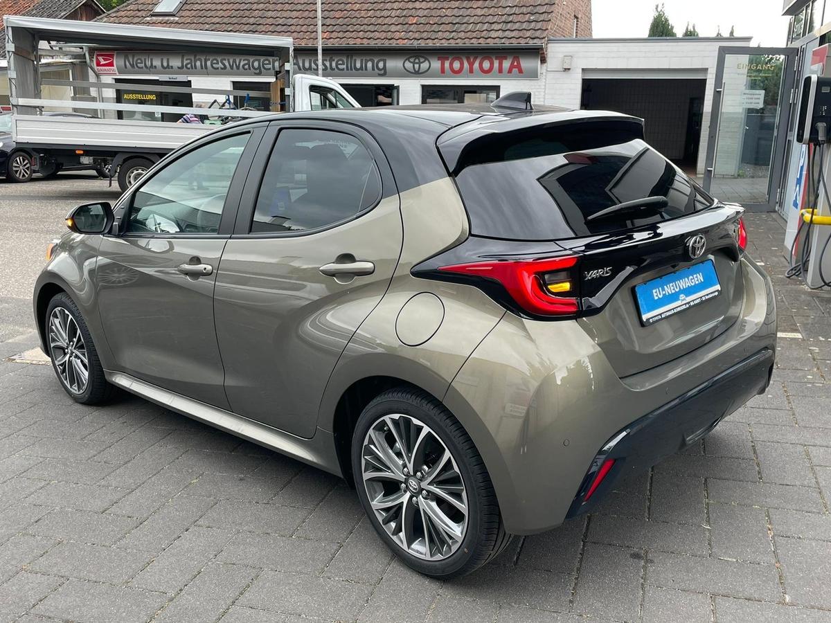 Toyota Yaris 1.5 130PS Hybrid Style - PDC - R.Kam - T.Leder - Sitzh