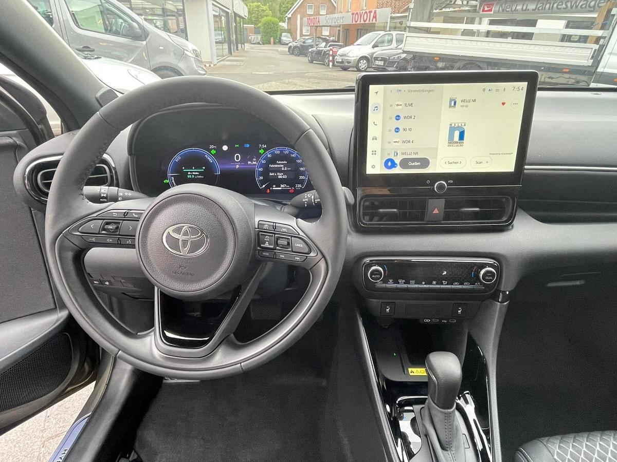 Toyota Yaris 1.5 130PS Hybrid Style - PDC - R.Kam - T.Leder - Sitzh