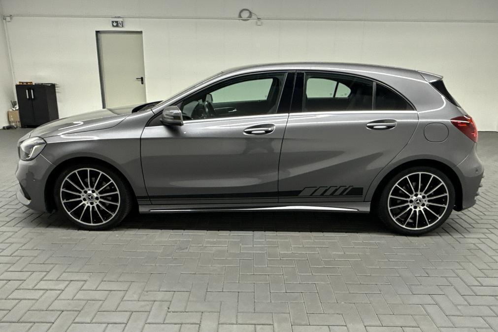 Mercedes-Benz A 180 AMG-Line LED/Navi/18-Zoll/Tempomat/SHZ/PDC