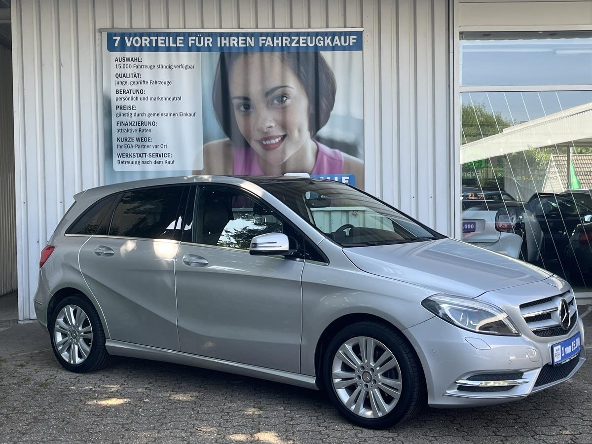 Mercedes-Benz B 200 AUTOM*PANO*XENON*SPORTPAKET*NAVI*PTS AKT*SHZG*CAM*