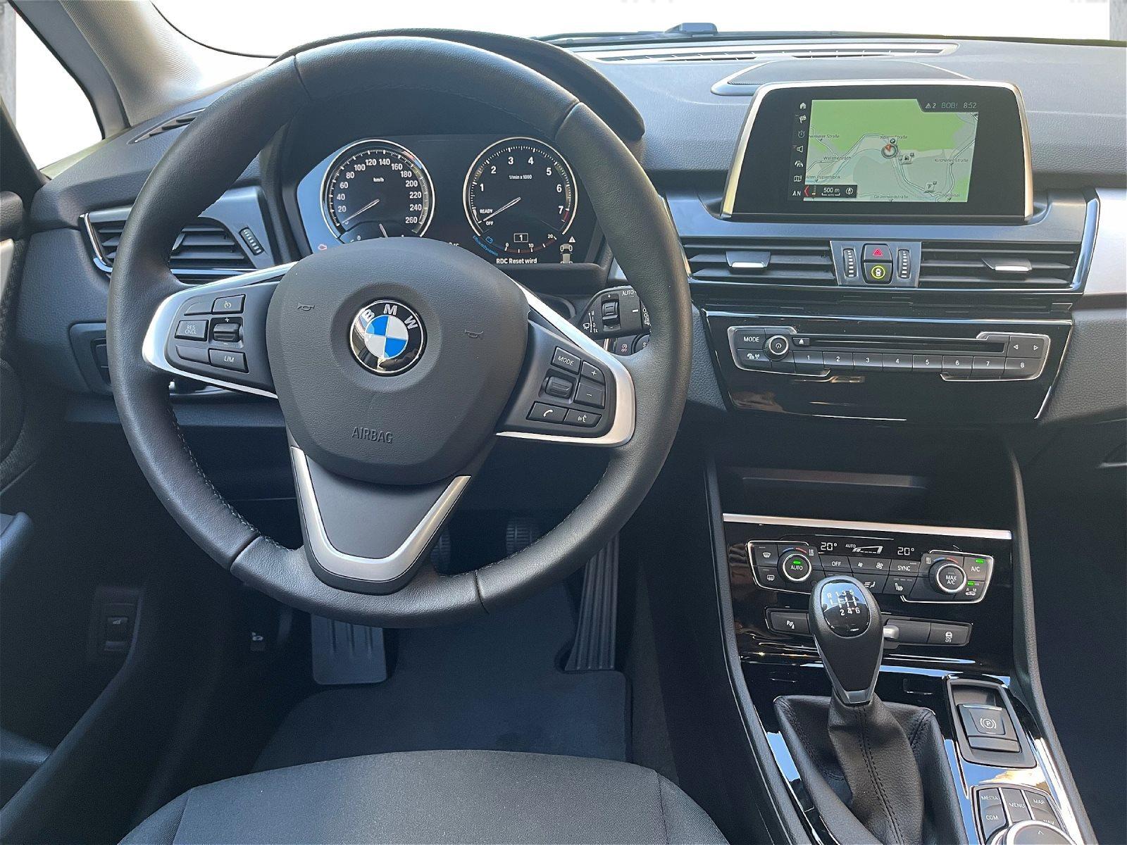 BMW 218i ADVANTAGE NAVI LED GRA PDC DACHRELING HIFI DAB