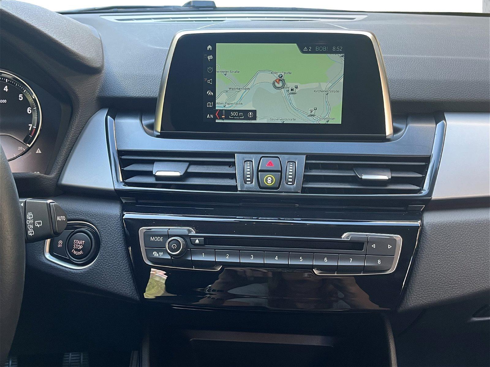 BMW 218i ADVANTAGE NAVI LED GRA PDC DACHRELING HIFI DAB