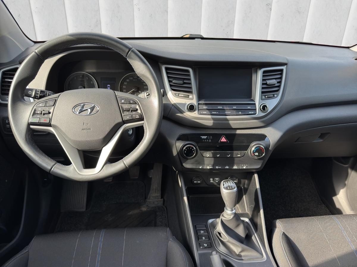 Hyundai Tucson Classic 1.6 i Navi*PDC*Sitzhzg