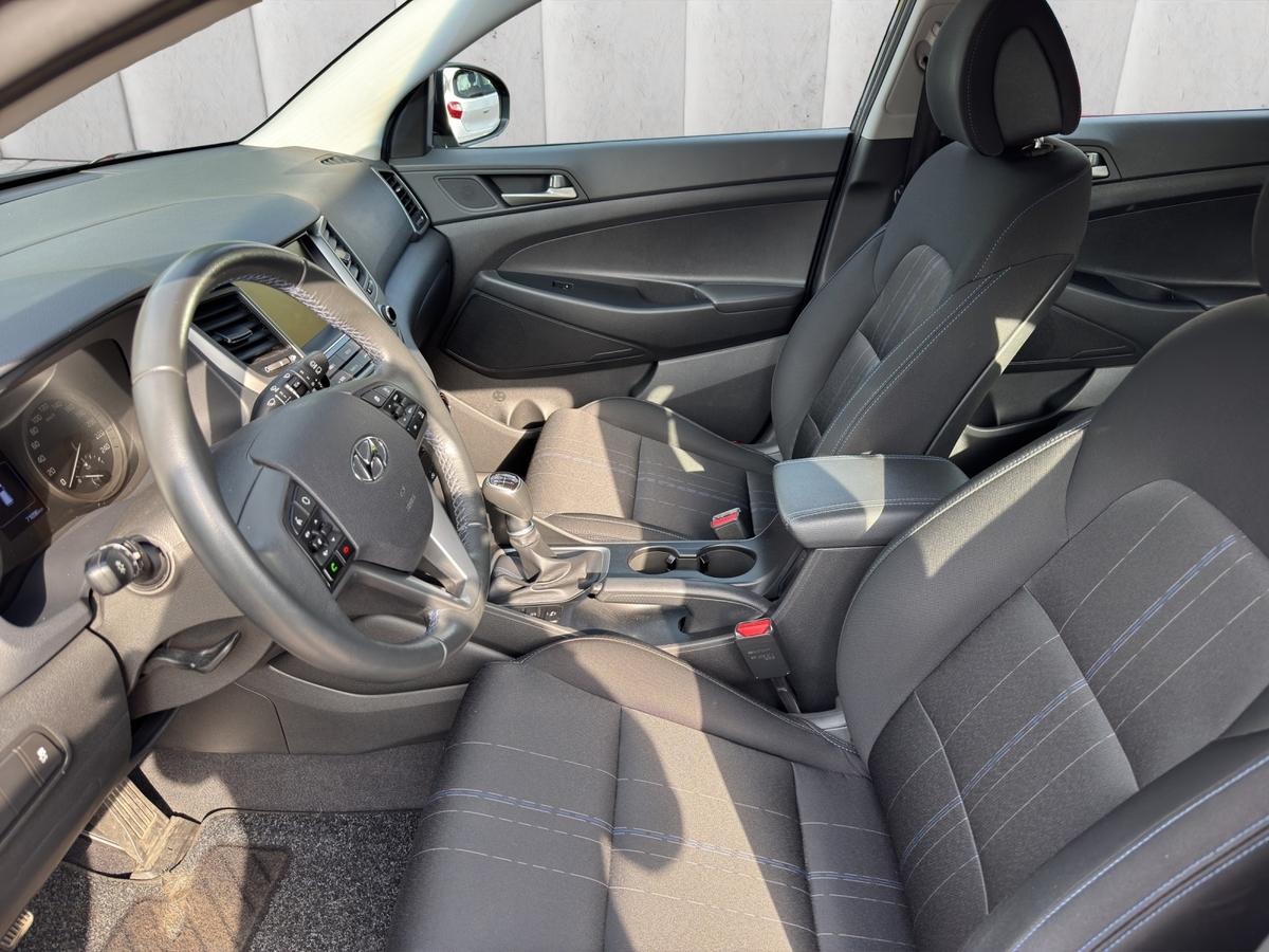 Hyundai Tucson Classic 1.6 i Navi*PDC*Sitzhzg