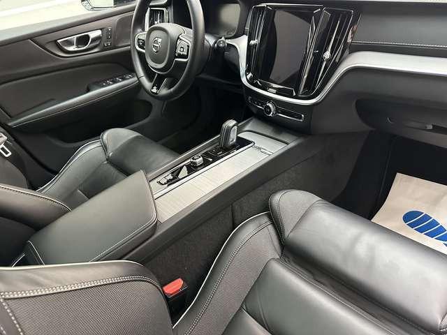 Volvo V60 R Design 