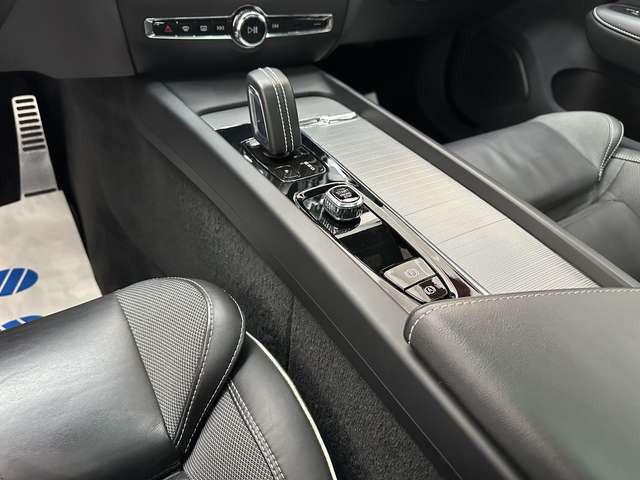 Volvo V60 R Design 