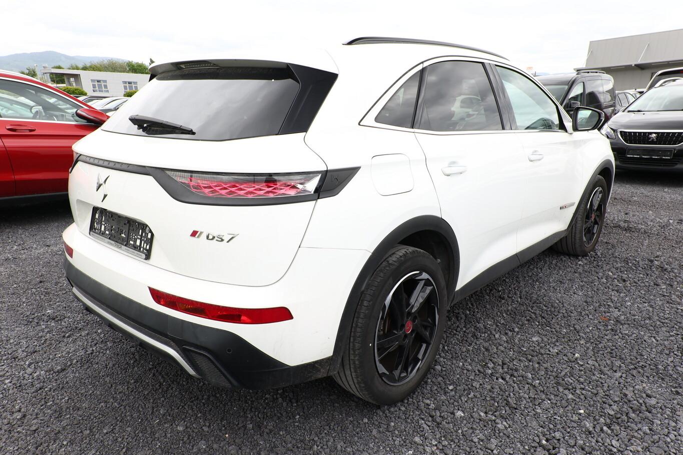DS Automobiles DS7 Crossback 7 Crossback 1.5 BHDi 130 EAT8 Perf.Li.+ LED ACC