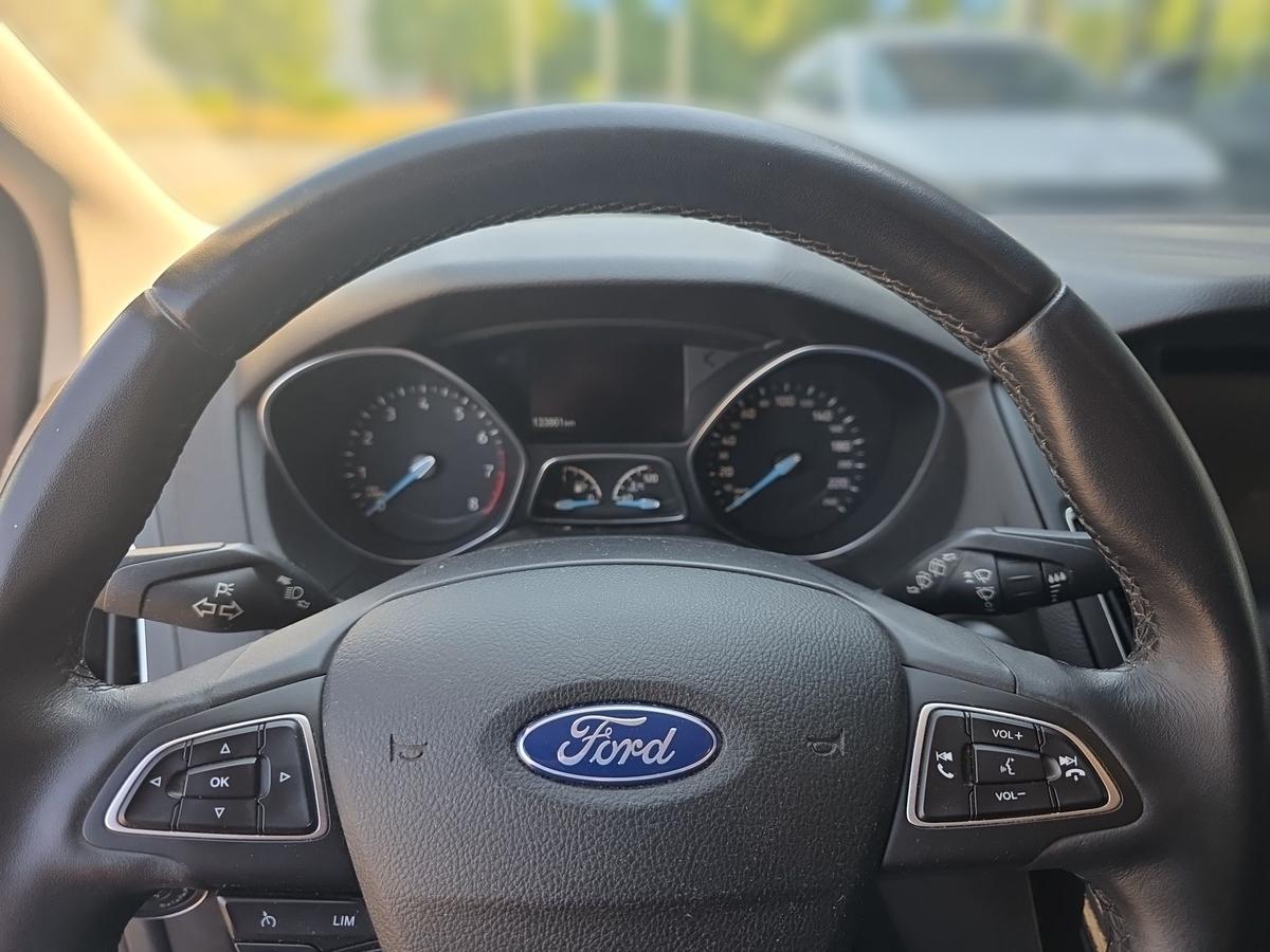Ford Focus 1.0 EcoBoost Titanium 