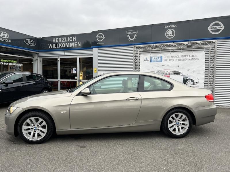 BMW 320 i COUPE KLIMA*LEDER*SHZG*NAVI*XENON*ALU*PDC
