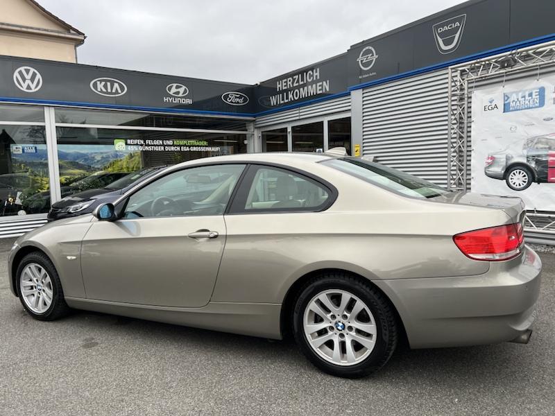 BMW 320 i COUPE KLIMA*LEDER*SHZG*NAVI*XENON*ALU*PDC