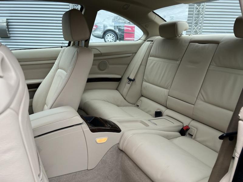 BMW 320 i COUPE KLIMA*LEDER*SHZG*NAVI*XENON*ALU*PDC