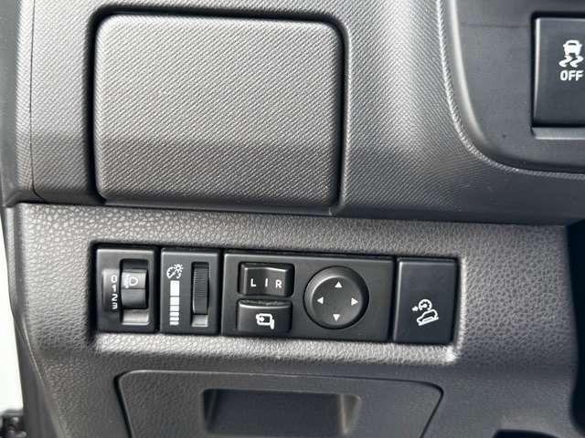 Isuzu D-Max Double Cab 4WD *NAVI*KAM*3,5T*5-SITZ*